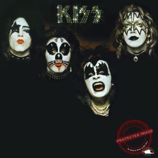 Kiss Debut Album